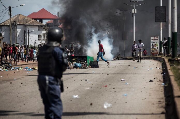 Guinée: La capitale entre heurts et coupure d'électricité