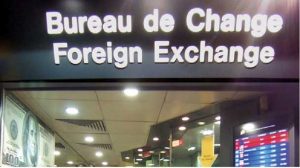 Au Nigeria, la Banque centrale révoque les licences d'exploitation de 4173 bureaux de change