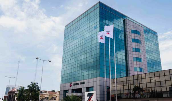 Zenith Bank Plc a annoncé ses résultats audités pour le semestre clos le 30 juin 2024, enregistrant une impressionnante croissance à trois chiffres de 117 % du bénéfice brut, passant de 967,3 milliards de nairas au premier semestre 2023 à 2 100 milliards de nairas au premier semestre 2024.