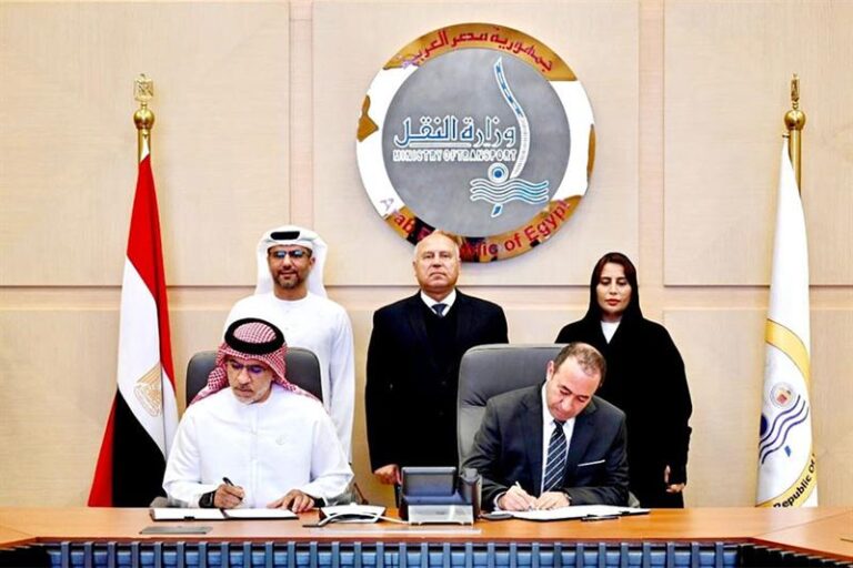 Construction de 32 ports secs : L'Egypte et les Emirats arabes unis signent un accord