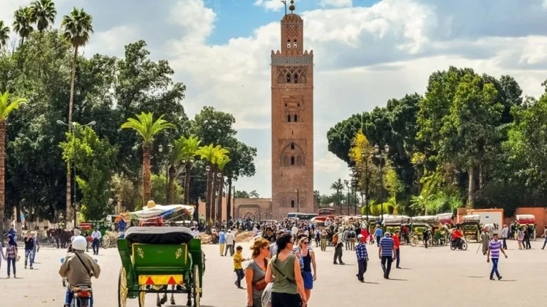 Maroc : les recettes touristiques en légère hausse à fin mars 2025