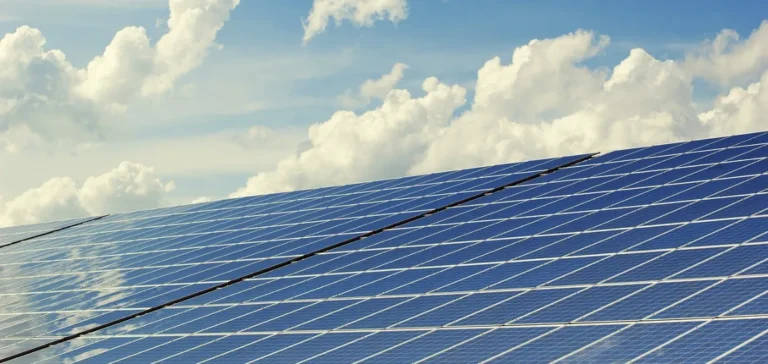 Zambie : 26,5 millions de dollars pour le projet solaire Ilute dans l’ouest du pays