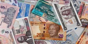 Afrique : Les devises ougandaise et zambienne attendues en hausse, stabilité pour le naira et le cedi