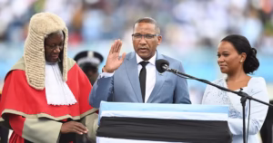 Le président du Botswana, Duma Boko, a