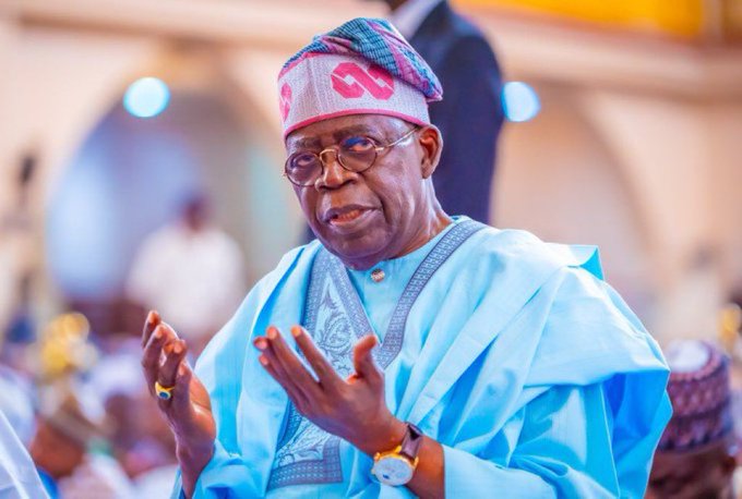Nigéria : Tinubu supprime la taxe de 5 % sur les télécommunications