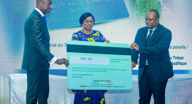 Espace UEMOA : lancement officielle de RoW, la première carte prépayée régionale