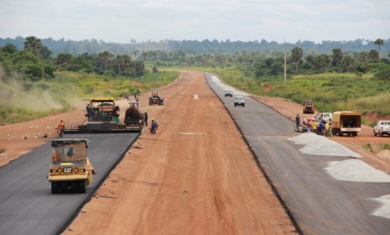 Kenya : UBA annonce 150 millions $ dans des obligations routières
