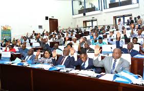 Togo : deux lois adoptées pour encadrer la microfinance