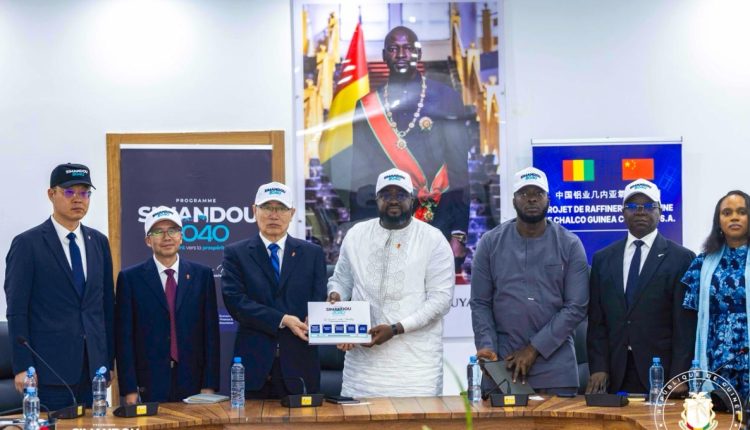 Guinée : un mégaprojet de 1,68 milliard $ pour transformer la bauxite
