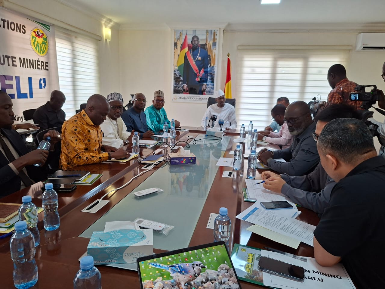 Mine : la Guinée lance les négociations avec les opérateurs miniers