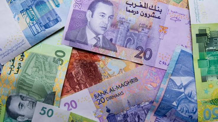 Maroc : le Dirham gagne 10,8 % face au dollar, mais recule face à l’euro