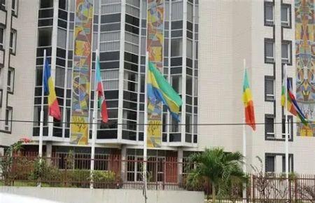 CEMAC : la COBAC prononce 17 retraits d’agrément